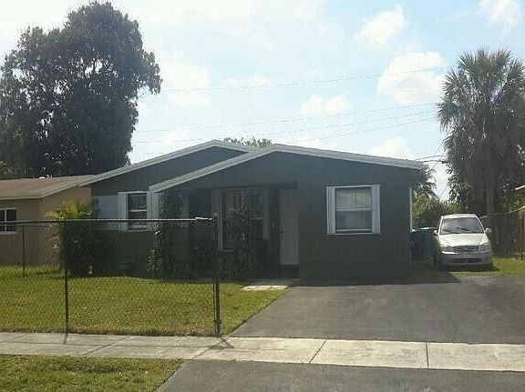 2nd image of 3740 NW 9th St