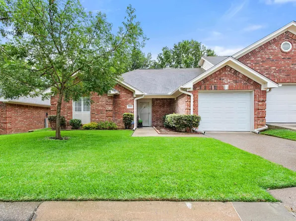 5401 Hollytree Dr APT 2001, Tyler, TX 75703
