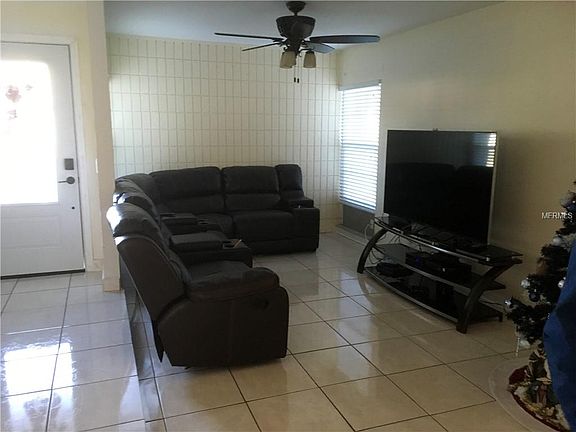 2nd image of 6820 Robinswood Ln