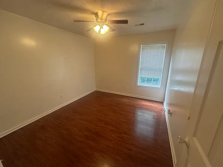 1711 Hayden Mill Ct — Photo 18