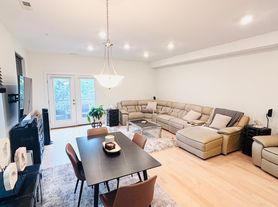 254 Spencer Ave, Chelsea, MA