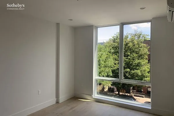 Rented by Sotheby's International Realty | media 13