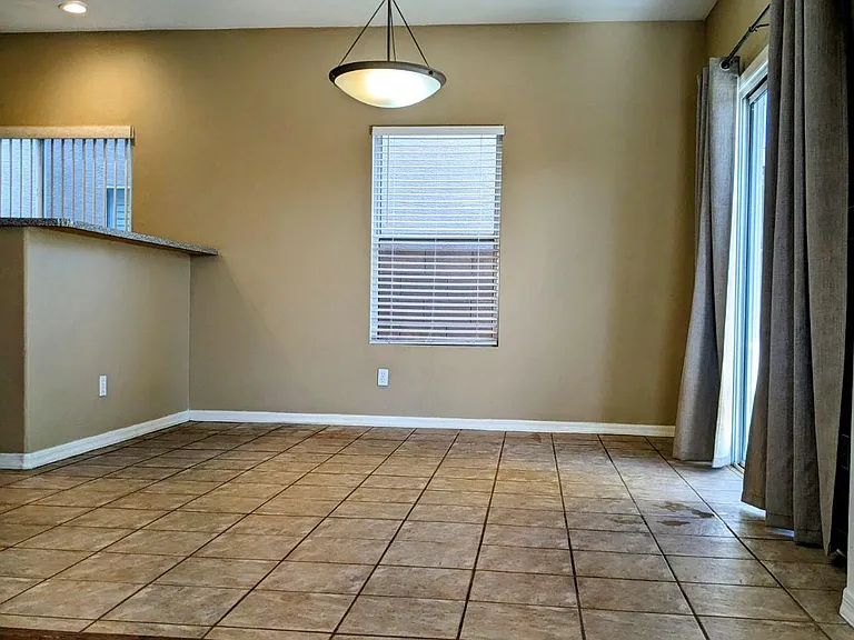 1085 W Sea Urchin St — Photo 9