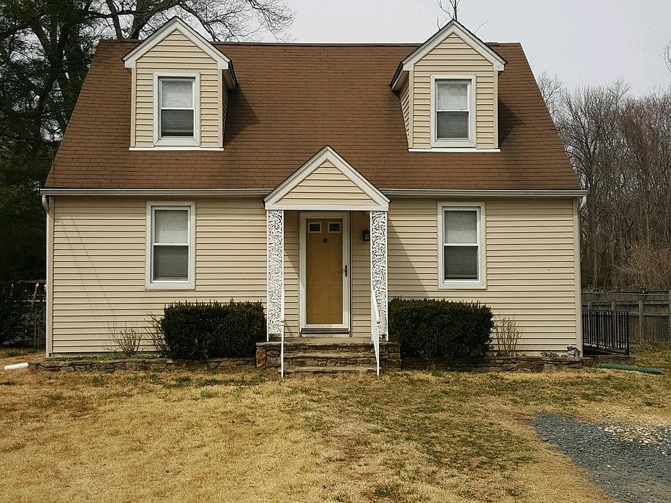 1st image of 28 Chestnut Hill Ave