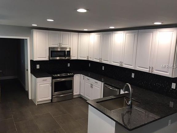 2nd image of 1479 S Seagate Dr