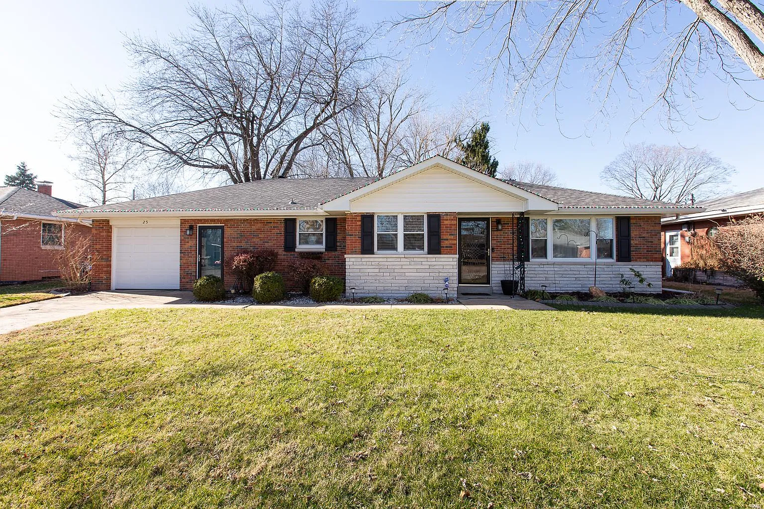 25 Joseph Dr photo 1