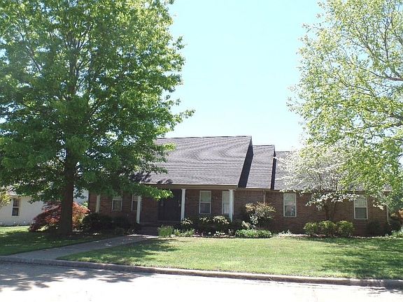 2nd image of 1303 Deerfield Mdw