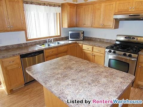 3rd image of 972 114th Ct NE