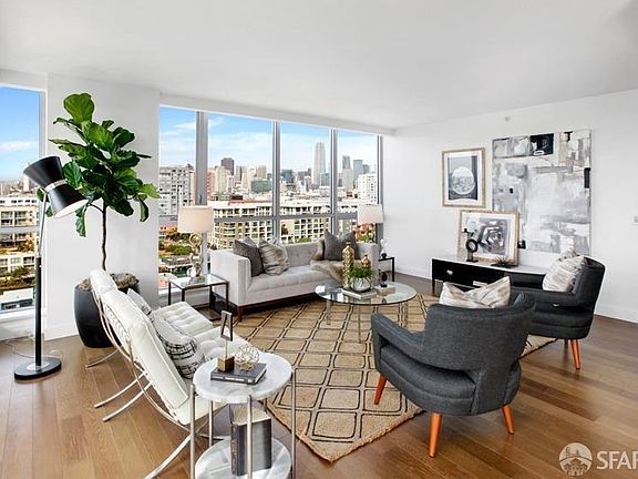 2nd image of 708 Long Bridge St APT 1010