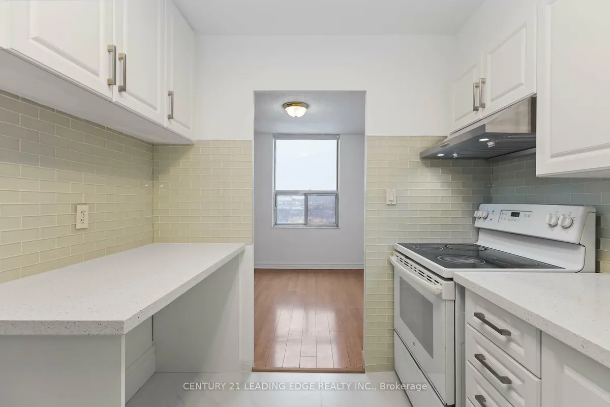 Primary Photo - 20 Edgecliff Golfway #1203
