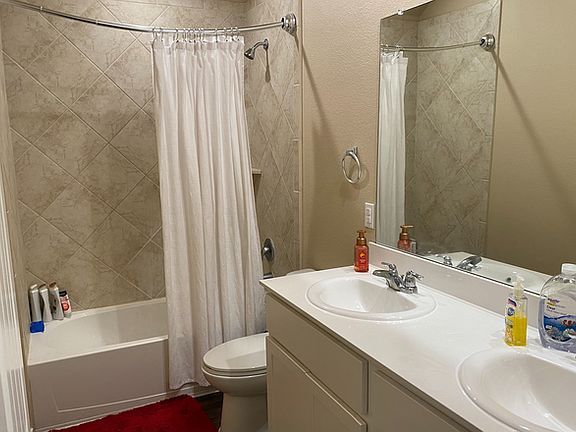 5th image of 3105 Armstrong St #D