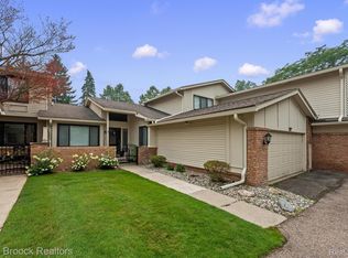 7002 Bridge Way, West Bloomfield, MI 48322