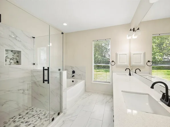 9811 Sandtown Cir, Houston, TX 77064