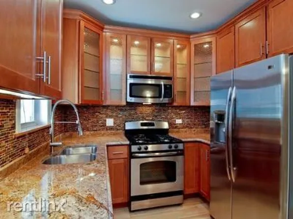 919 N Damen Ave, Chicago, IL 60622