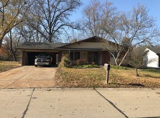 2 Cricket Ct, Florissant, MO