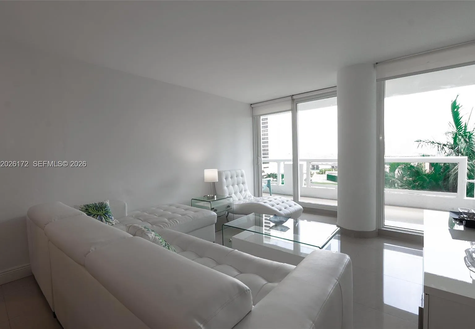 Venetia Condo — Photo 1