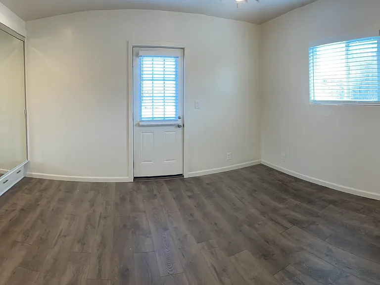 316 Van Buren St #33 — Photo 17