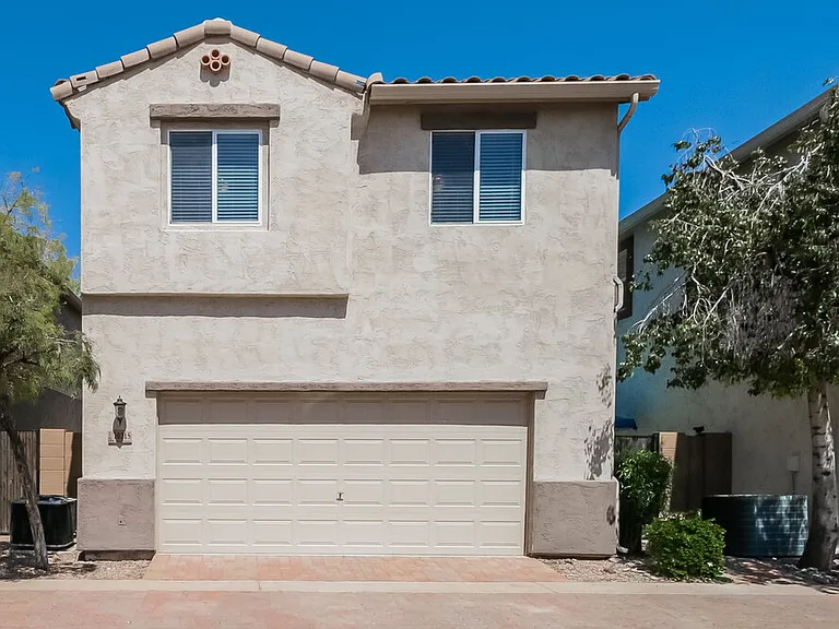 10215 E Isleta Ave — Photo 17