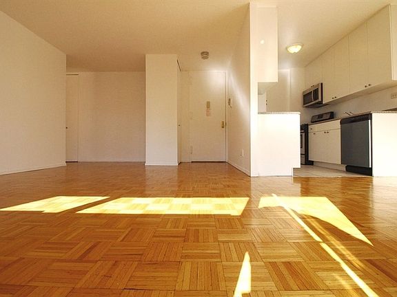 2nd image of 175 W 90th St APT 4B