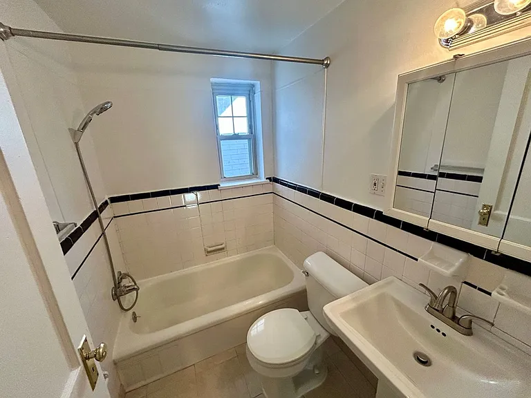 1201-03 W 6th Street 606 608 Cranberry St #1201 — Photo 9