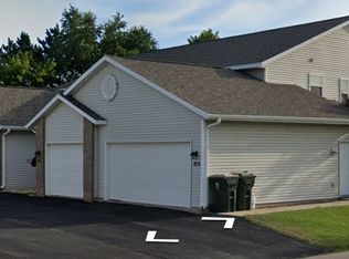 877 Saint Albert The Great Dr, Sun Prairie, WI 53590
