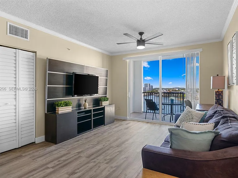 17150 N Bay Rd #2908 — Photo 5
