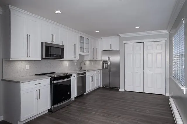 Fairfield Townhouses At Holtsville — Photo 7