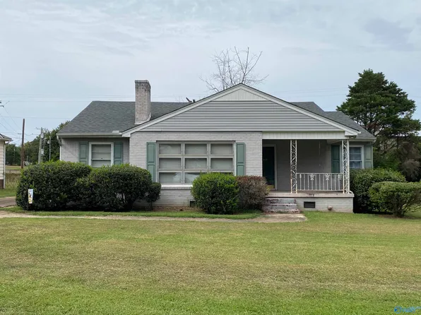402 6th St, Athens, AL 35611