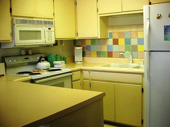 kitchen with tile backsplash