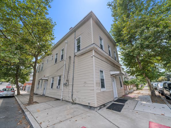 385 Highland Ave APT 3