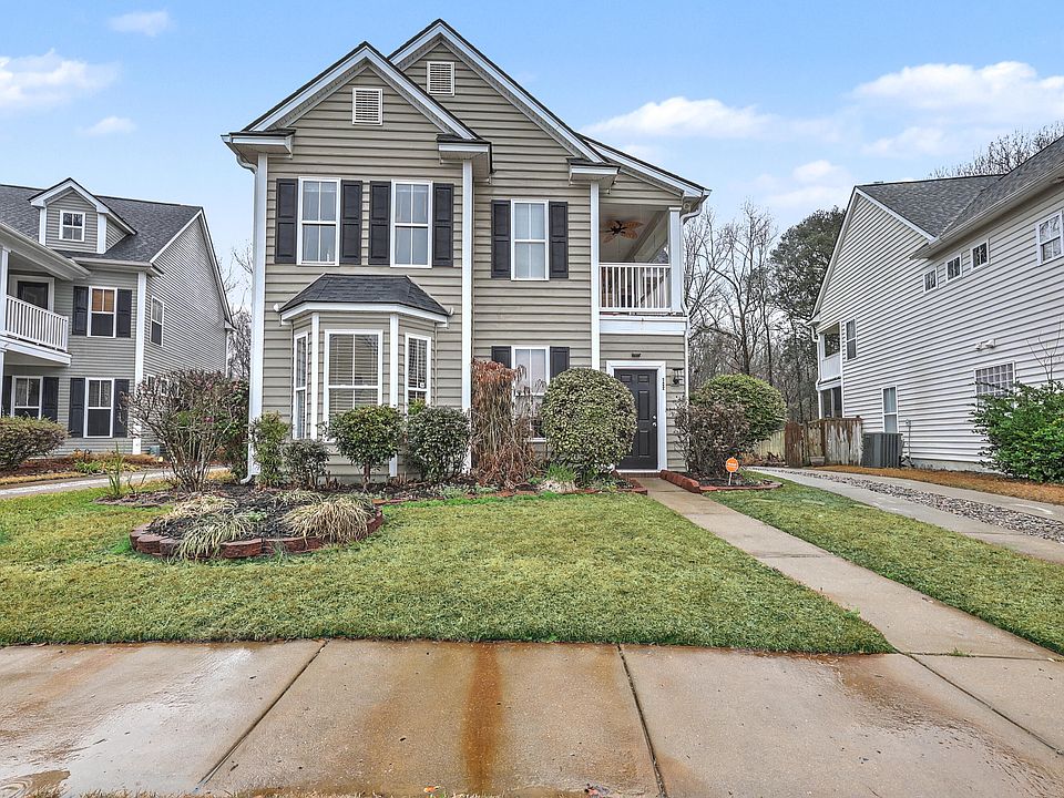 1st image of 132 Cypress View Rd