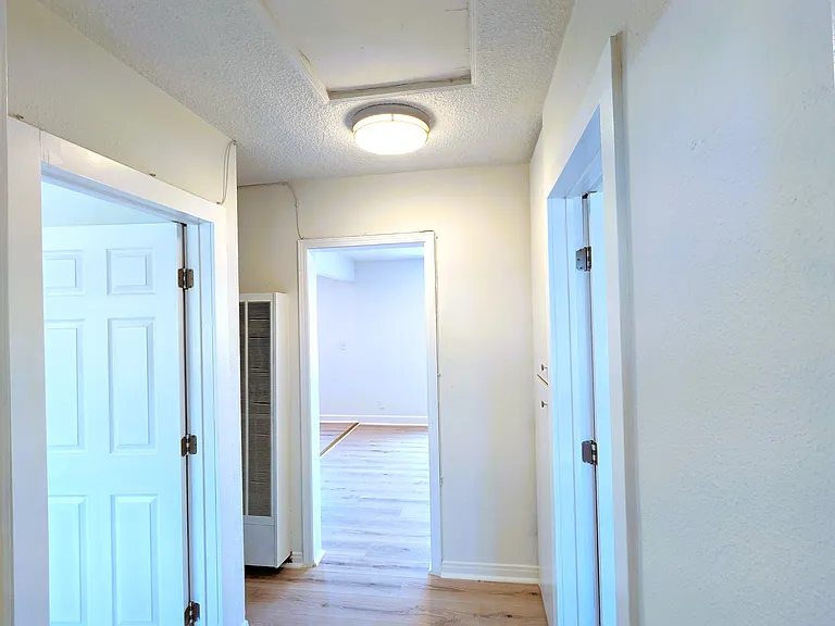 7226 Troost Ave #5 — Photo 12