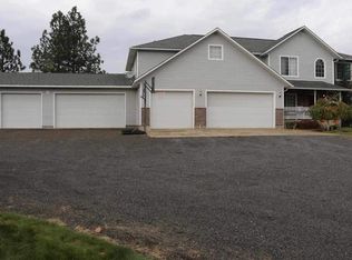 8801 E Golden Hills Ln, Mead, WA 99021