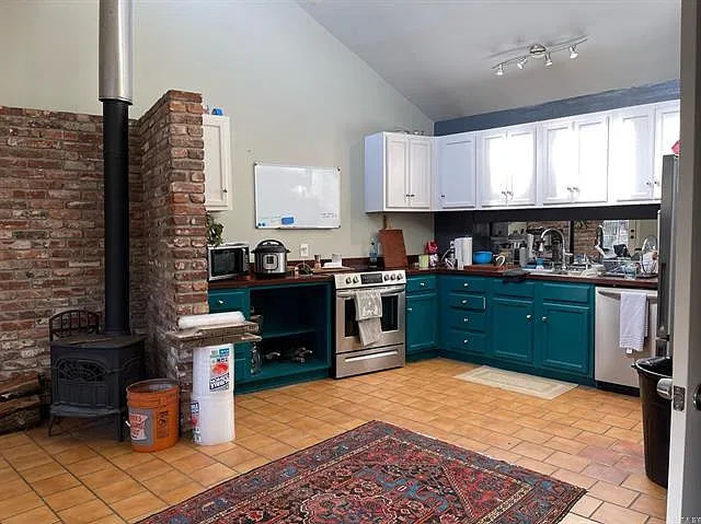 2 bed, 1160 sqft, $1,500 — Photo 4