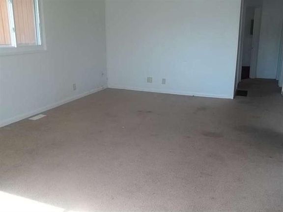 2nd image of 2417 Alpena Ave
