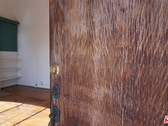 4th image of 2227 Lemoyne St
