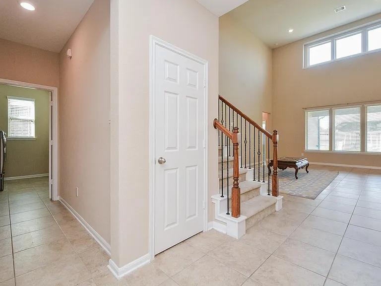 8019 Cheyenne Hills Trl — Photo 7