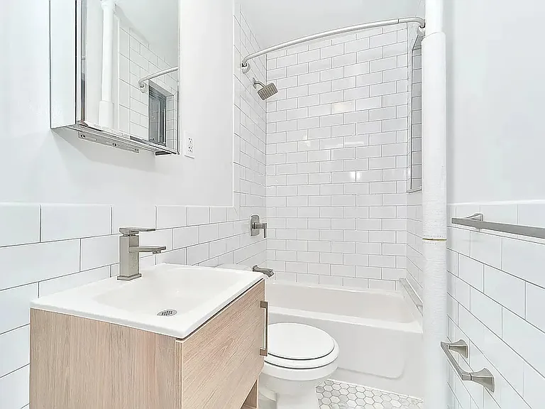 5 Spring St #4D — Photo 4