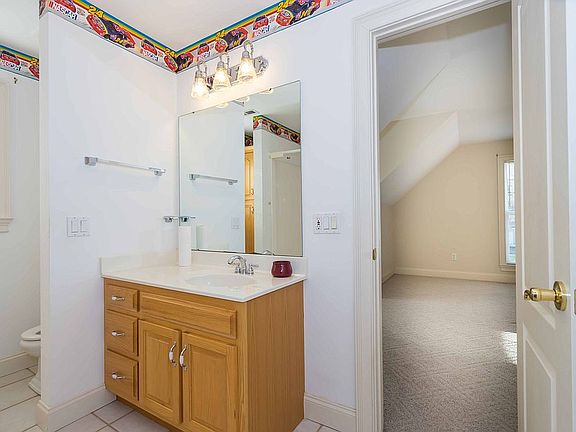 3rd image of 118 Mimosa Dr