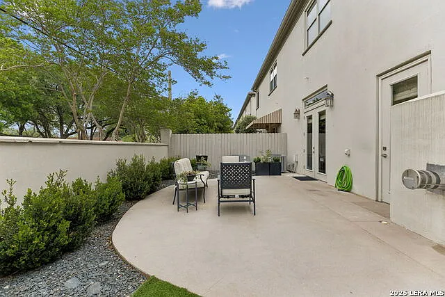 8127 N New Braunfels Ave #701 — Photo 32