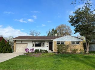 1526 N Walnut Ave, Arlington Heights, IL