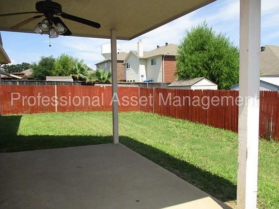2nd image of 423 Hidden Springs Dr