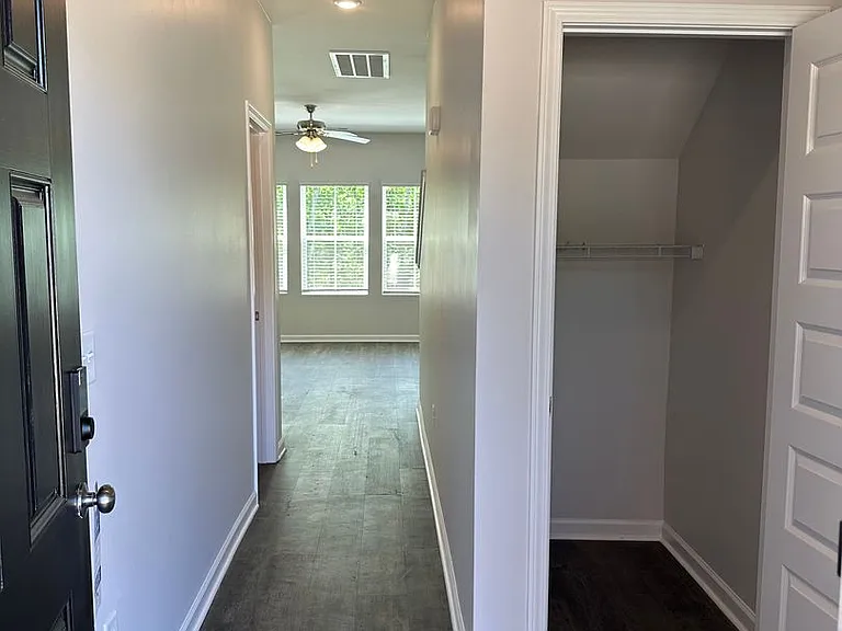 2115 Kilpatrick Ln — Photo 4