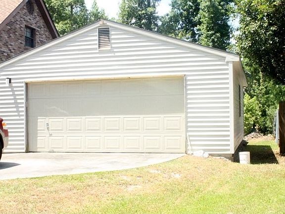 Large garage/workshop