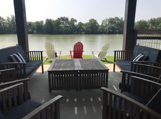 1141 E Meyer Rd, Seabrook, TX 77586