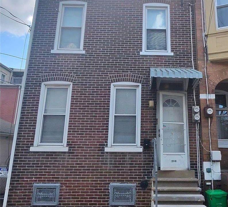 1st image of 208 N Hall St