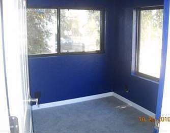 5th image of 1092 E Willow Ave