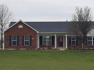 21 Trophy Buck Ln, Foristell, MO 63348