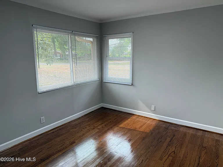 226 Sherwood Dr — Photo 11