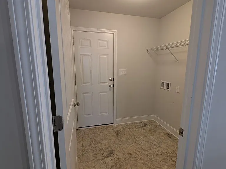 244 Abercorn Dr — Photo 21